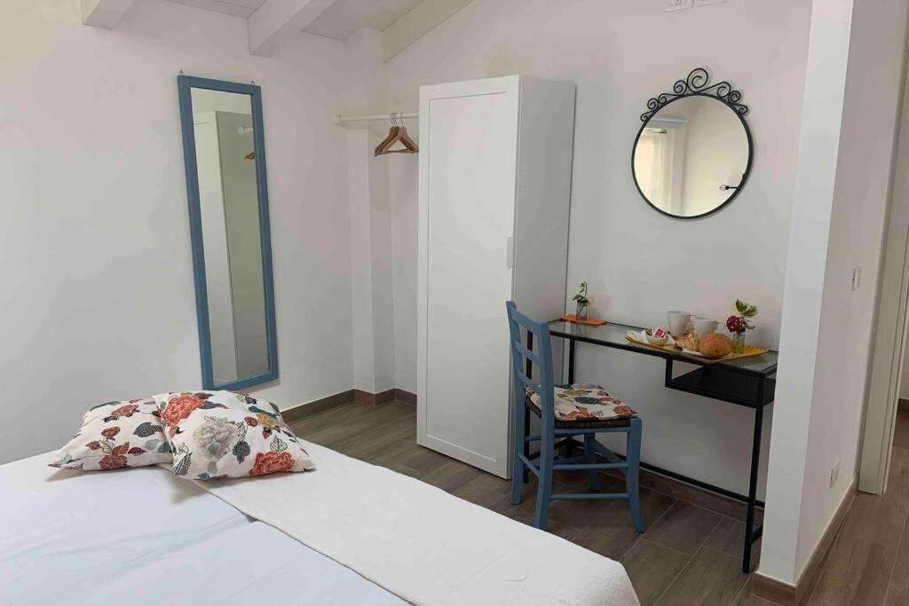 Apartament Antica Casa Nel Borgo Pietrasanta Zewnętrze zdjęcie